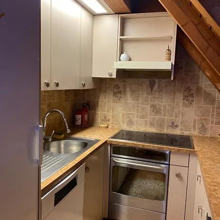 Get Cozy House In -renovated And Newly Furnished Winter 2026-